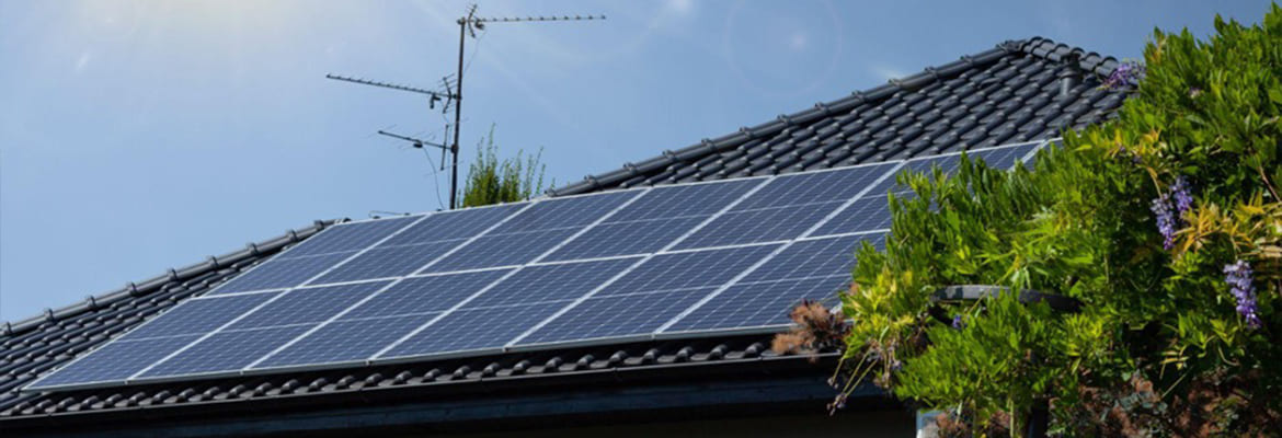 Are Solar Panels Bulky? 3 Ways They Can Fit Seamlessly on Your Home