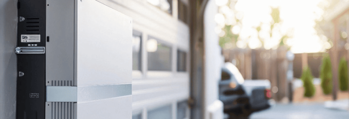 Why Every Solar Home in Tampa Needs a Backup Battery—Not Just Panels